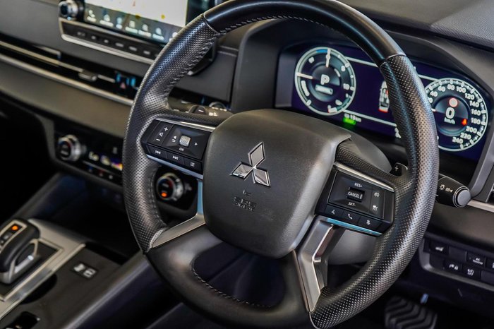 2022 Mitsubishi Outlander PHEV Exceed
