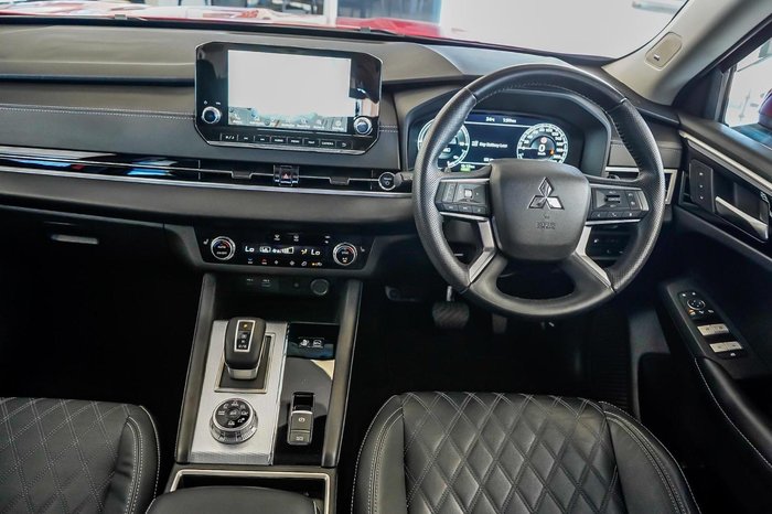 2022 Mitsubishi Outlander PHEV Exceed