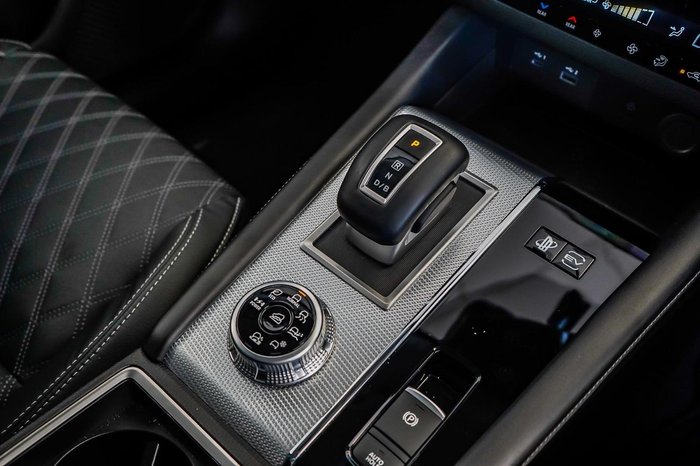 2022 Mitsubishi Outlander PHEV Exceed