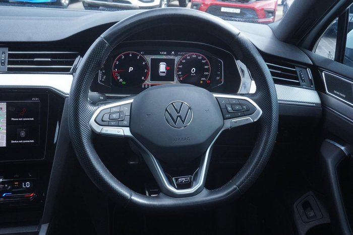 2021 Volkswagen Passat 206TSI R-Line