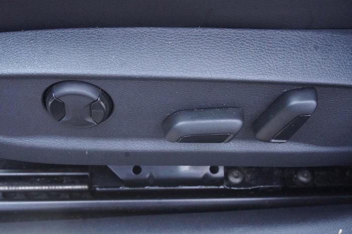 2021 Volkswagen Passat 206TSI R-Line