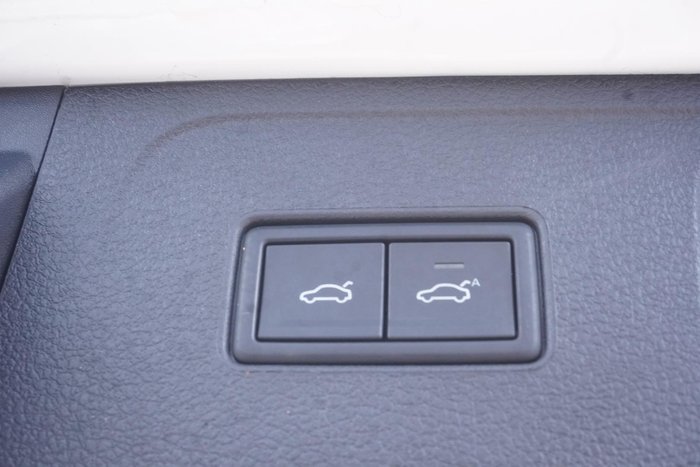 2021 Volkswagen Passat 206TSI R-Line