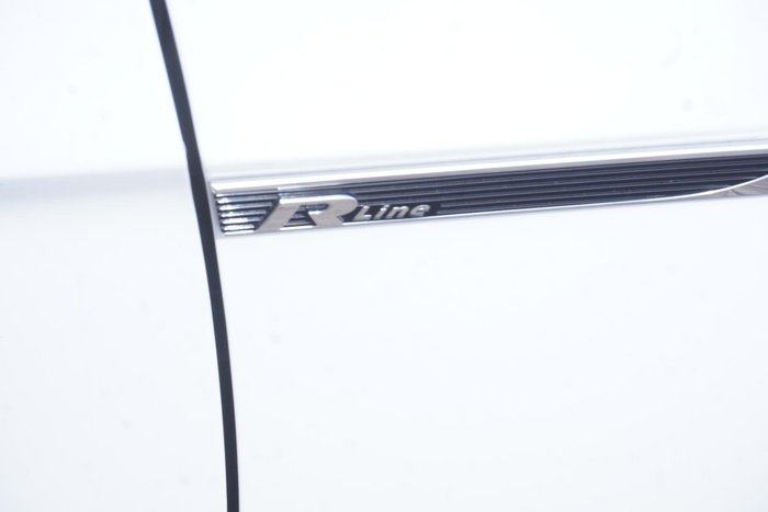 2021 Volkswagen Passat 206TSI R-Line