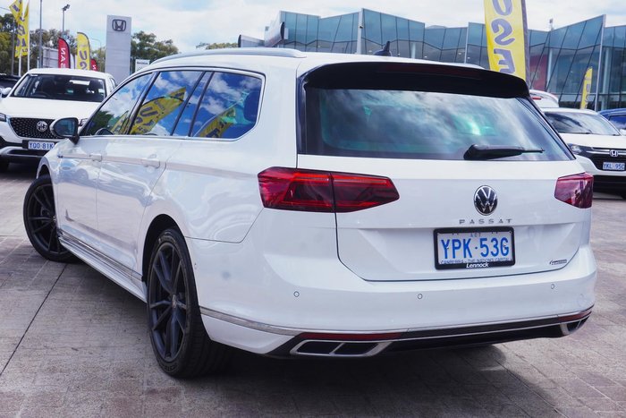 2021 Volkswagen Passat 206TSI R-Line