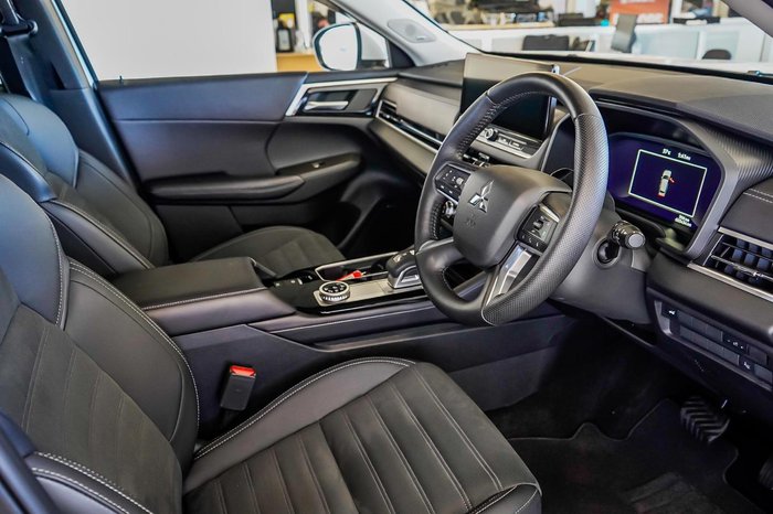 2025 Mitsubishi Outlander Aspire