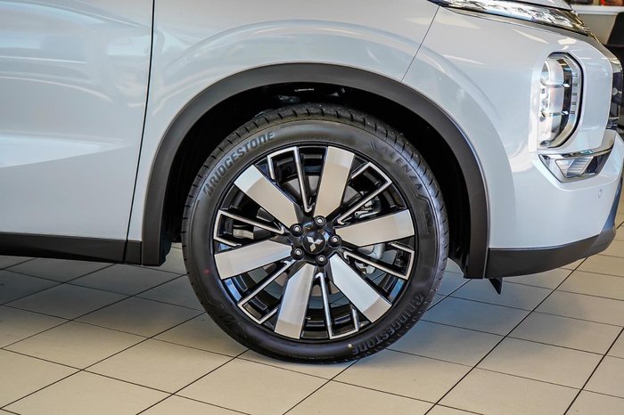 2025 Mitsubishi Outlander Aspire