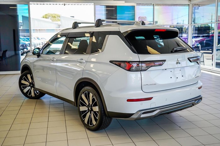 2025 Mitsubishi Outlander Aspire