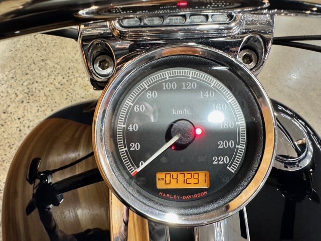 2014 HARLEY-DAVIDSON FXSB SOFTAIL BREAKOUT