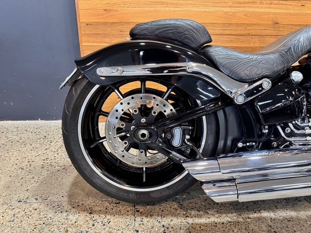 2014 HARLEY-DAVIDSON FXSB SOFTAIL BREAKOUT