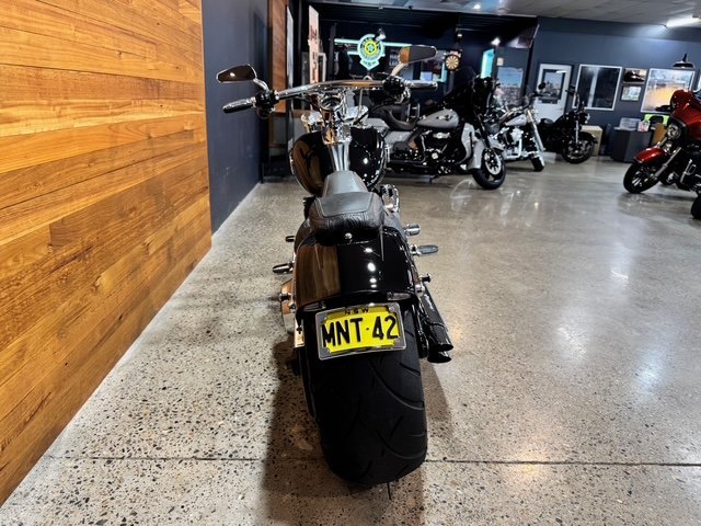 2014 HARLEY-DAVIDSON FXSB SOFTAIL BREAKOUT