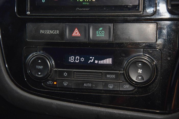 2015 Mitsubishi Outlander LS