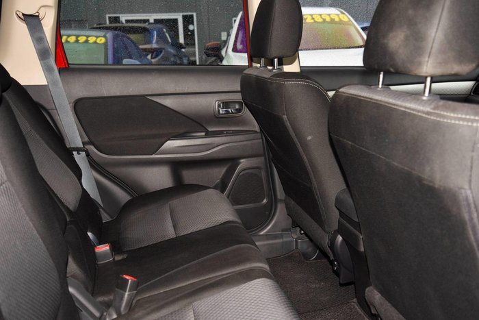 2015 Mitsubishi Outlander LS