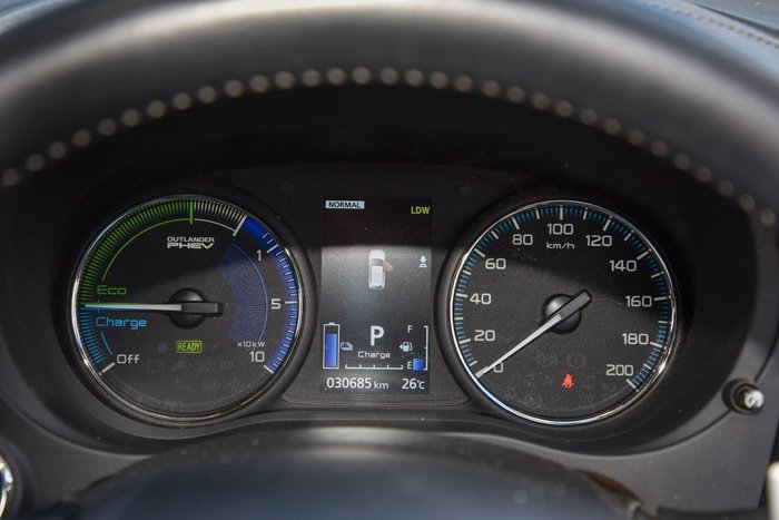 2021 Mitsubishi Outlander PHEV ES