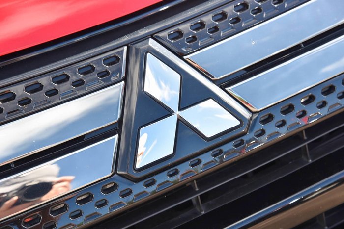 2021 Mitsubishi Outlander PHEV ES