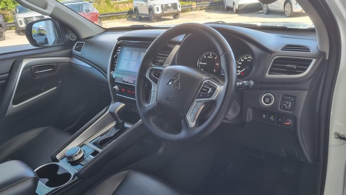 2022 Mitsubishi Pajero Sport GLS