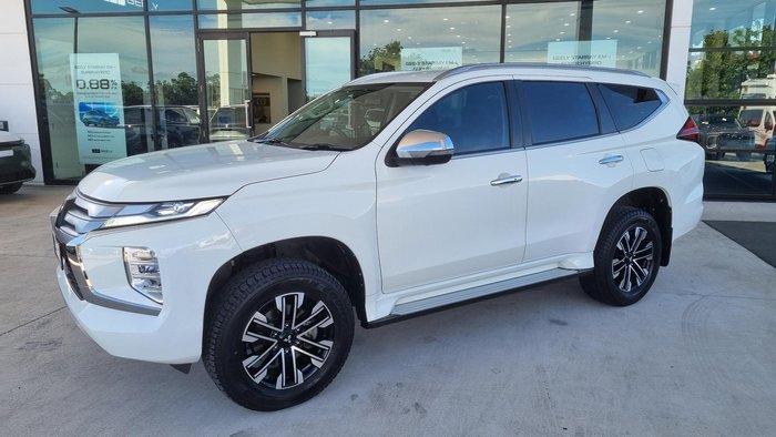 2022 Mitsubishi Pajero Sport GLS