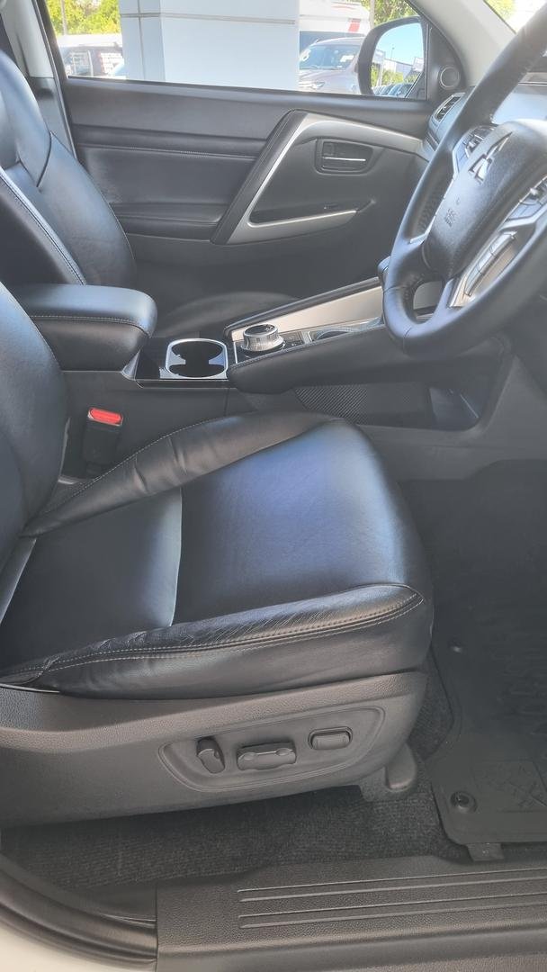 2022 Mitsubishi Pajero Sport GLS