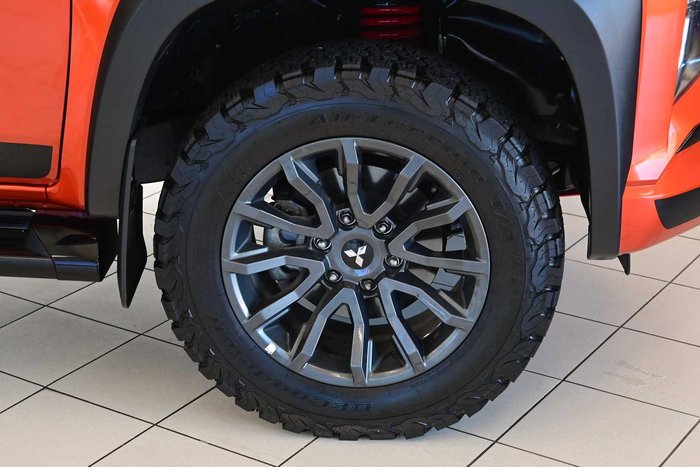 2023 Mitsubishi Triton Xtreme