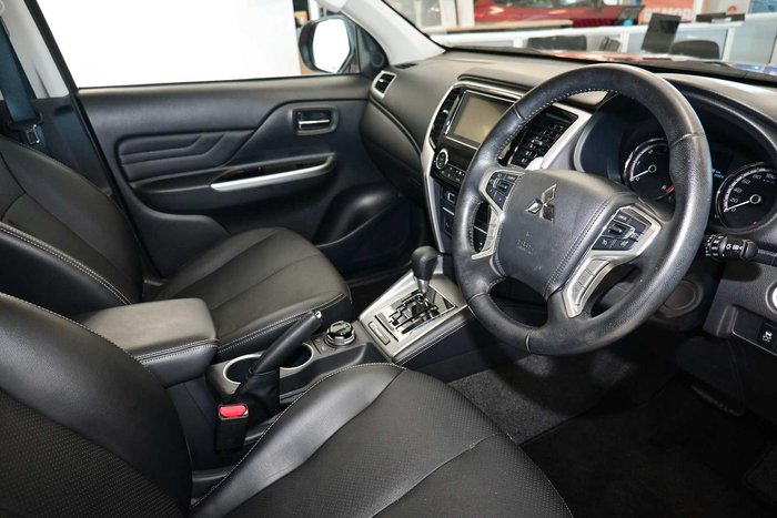 2023 Mitsubishi Triton Xtreme