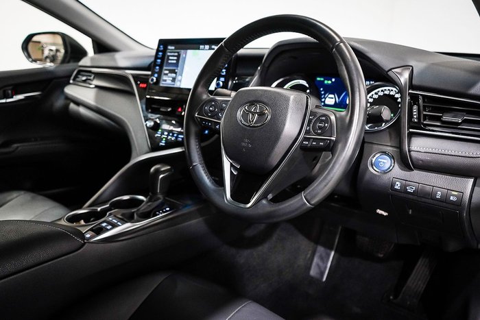 2023 Toyota Camry SX