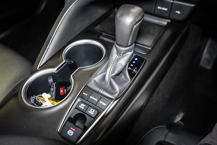 2023 Toyota Camry SX