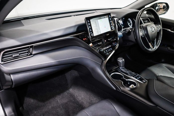 2023 Toyota Camry SX