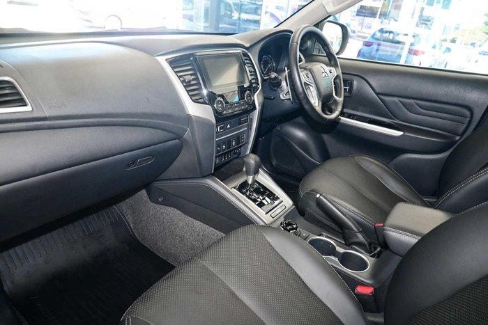 2023 Mitsubishi Triton Xtreme