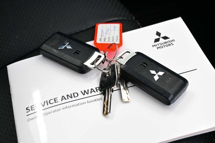 2023 Mitsubishi Triton Xtreme