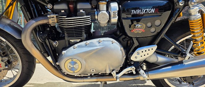 2017 Triumph THRUXTON R SILVER