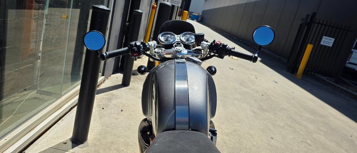 2017 Triumph THRUXTON R SILVER