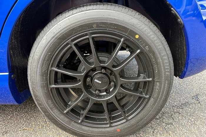 2025 Suzuki Swift Hybrid UZ Frontier Blue/Black (E6L)