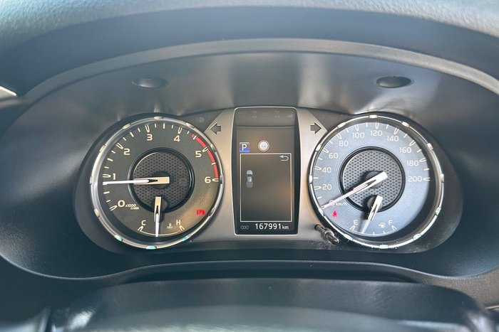 2021 Toyota Hilux SR5