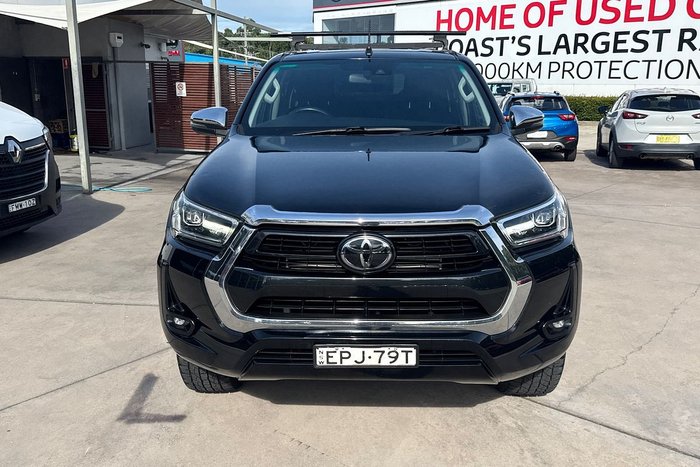 2021 Toyota Hilux SR5