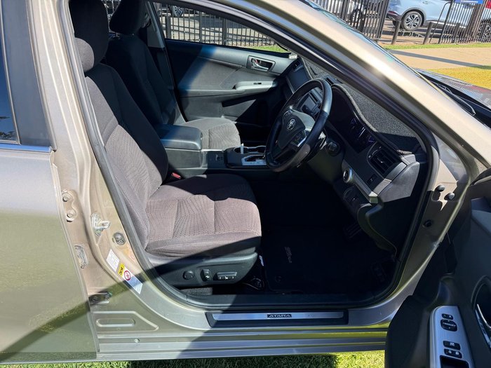 2016 Toyota Camry Atara S