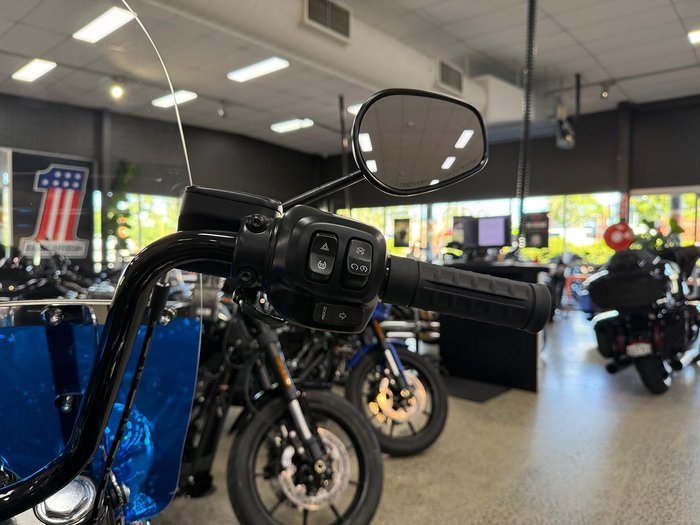 2026 Harley-Davidson Heritage Classic 117 (FLHC) Softail Grey