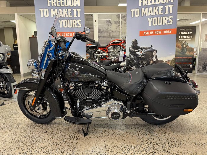 2026 Harley-Davidson Heritage Classic 117 (FLHC)