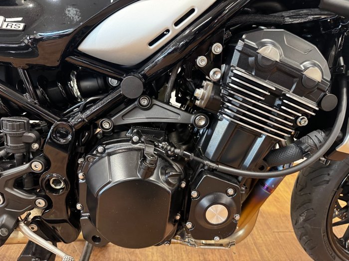 2022 Kawasaki Z900RS (ZR900C) Black