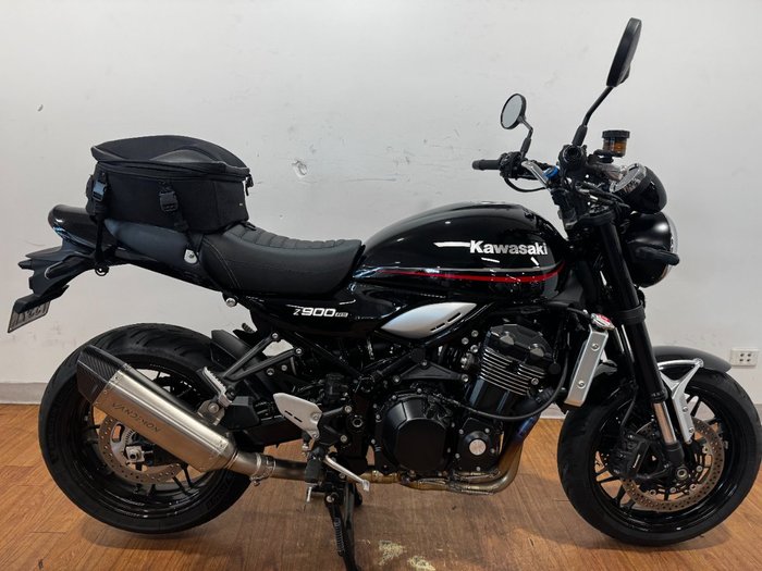 2022 Kawasaki Z900RS (ZR900C) Black