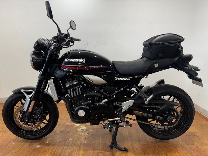 2022 Kawasaki Z900RS (ZR900C) Black
