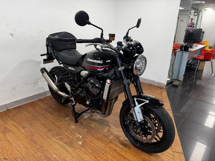 2022 Kawasaki Z900RS (ZR900C) Black