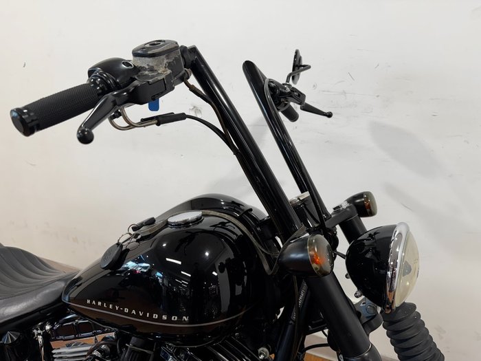 2011 Harley-Davidson FXS BLACKLINE Black