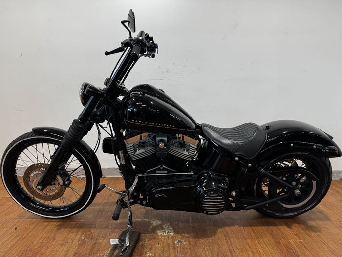 2011 Harley-Davidson FXS BLACKLINE Black