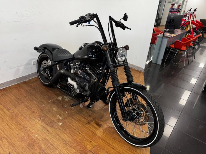 2011 Harley-Davidson FXS BLACKLINE Black