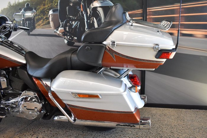 2014 HARLEY-DAVIDSON CVO LIMITED
