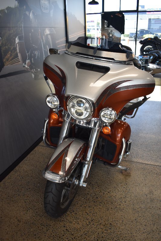 2014 HARLEY-DAVIDSON CVO LIMITED