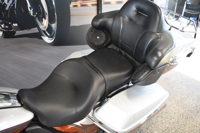 2014 HARLEY-DAVIDSON CVO LIMITED