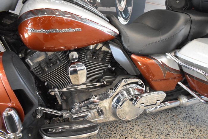 2014 HARLEY-DAVIDSON CVO LIMITED