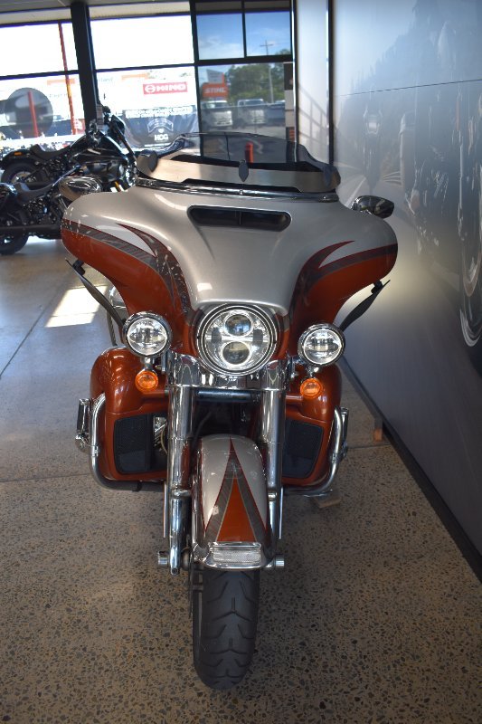 2014 HARLEY-DAVIDSON CVO LIMITED