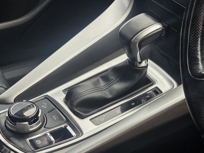 2016 Mitsubishi Pajero Sport GLS