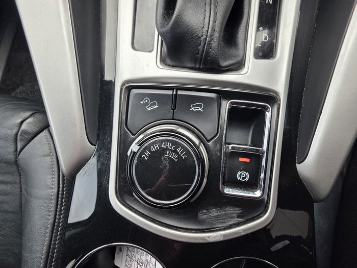 2016 Mitsubishi Pajero Sport GLS